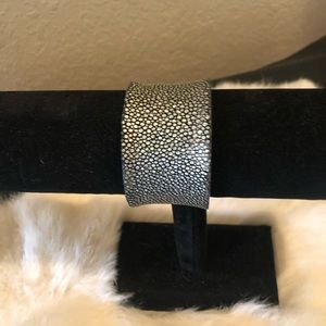 Rustic Cuff Authentic Stingray Bracelet Si…